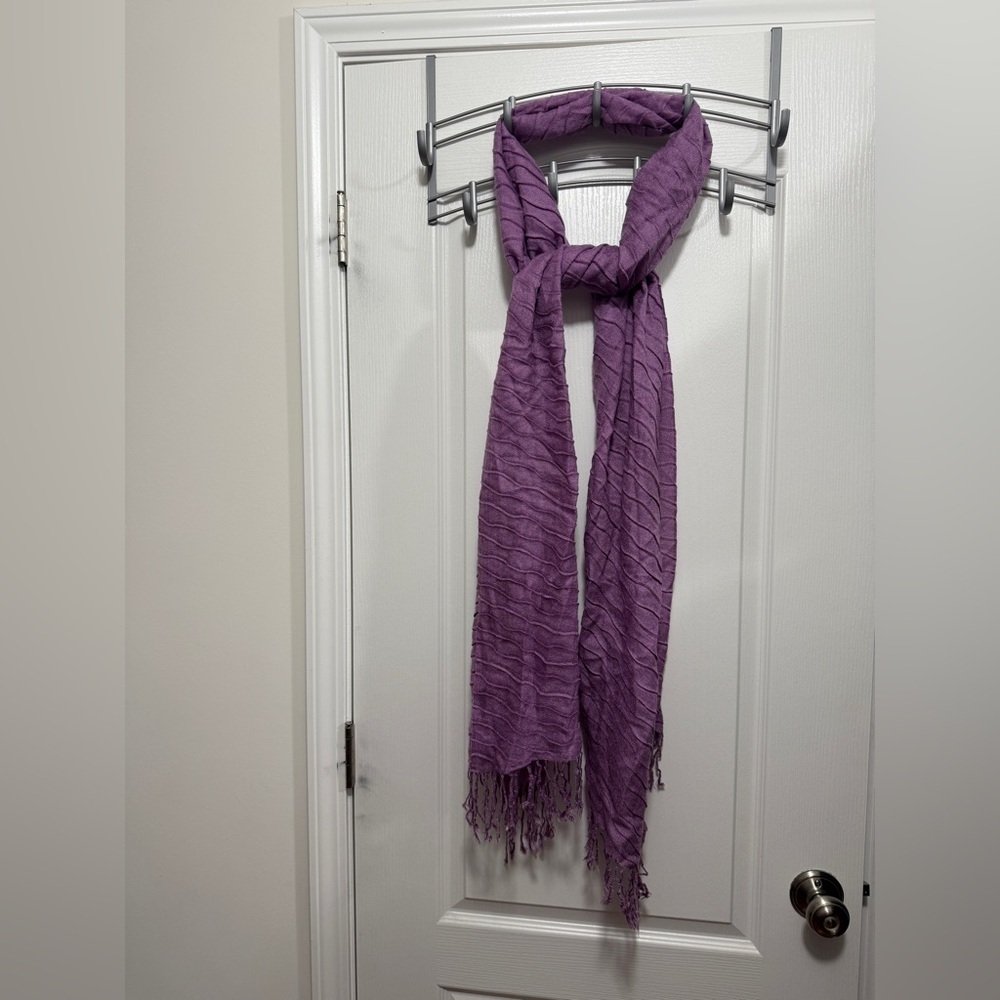 NWT Echo Women’s Scarf Purple Fringe Silky Soft 22”X 85” Rectangle Classic gift